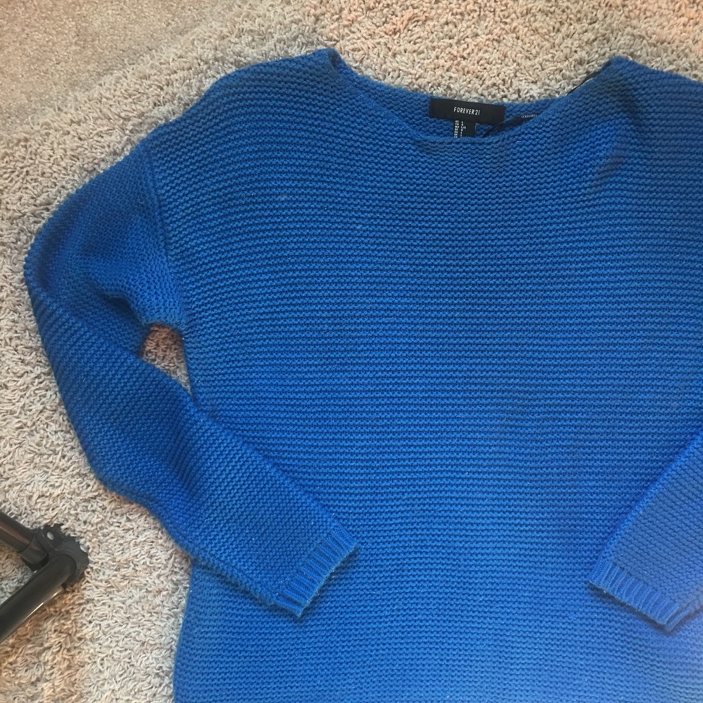 LAST CHANCE — 🌟2/$10🌟 F21 Blue Sweater